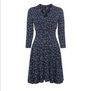 FRENCH CONNECTION 🦋 NAVY BLUE FLORAL DRESS